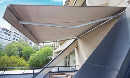 R&eacute;paration des stores &agrave; Besan&ccedil;on : diagnostic et solutions durables